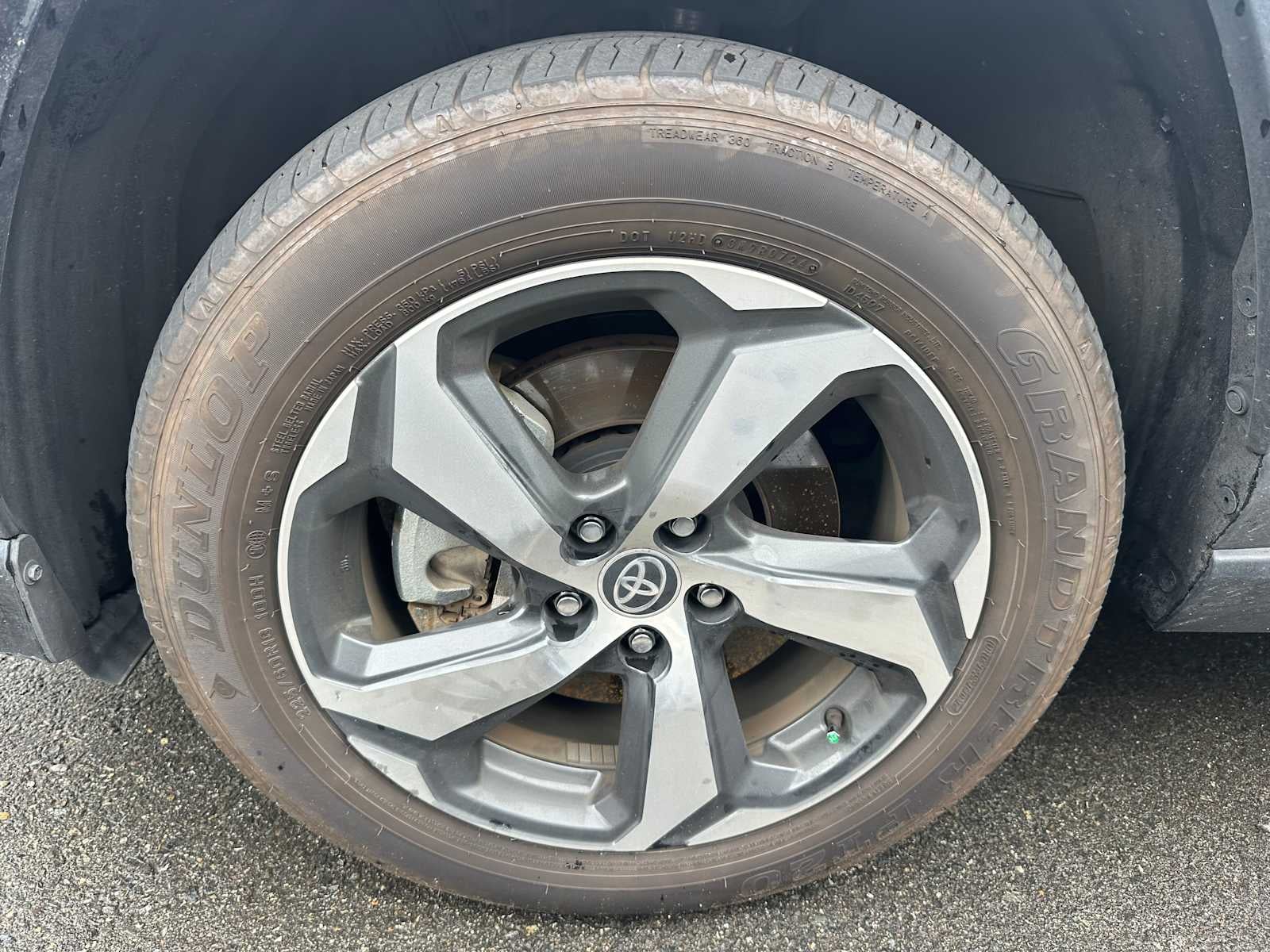 2024 Toyota RAV4 Prime SE