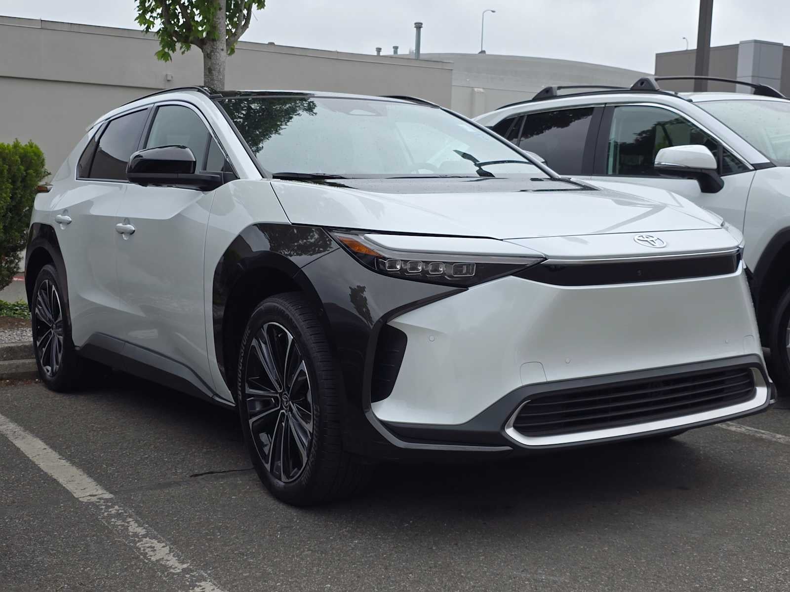 2024 Toyota bZ4X Limited