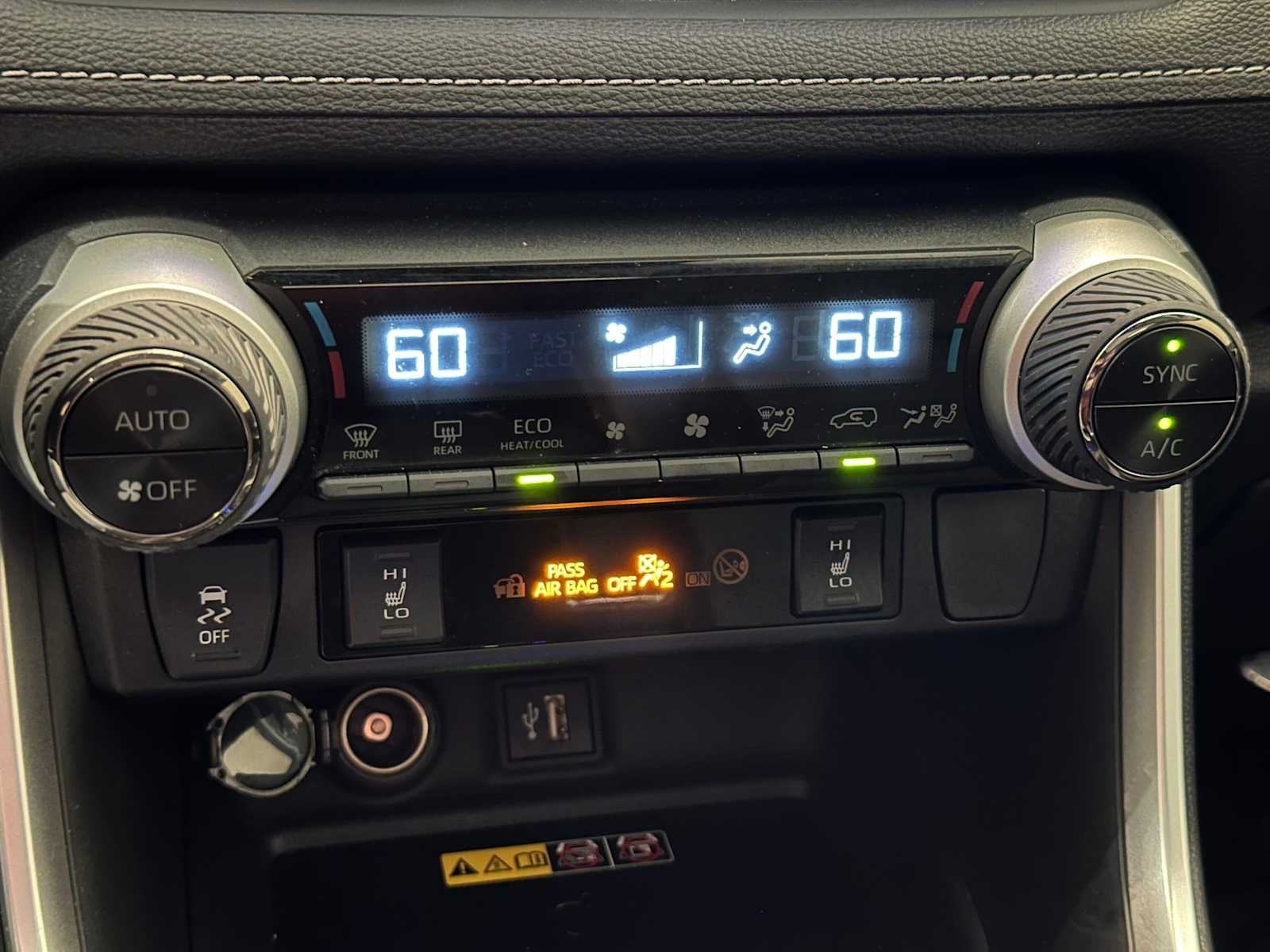 2025 Toyota RAV4 Hybrid XLE Premium