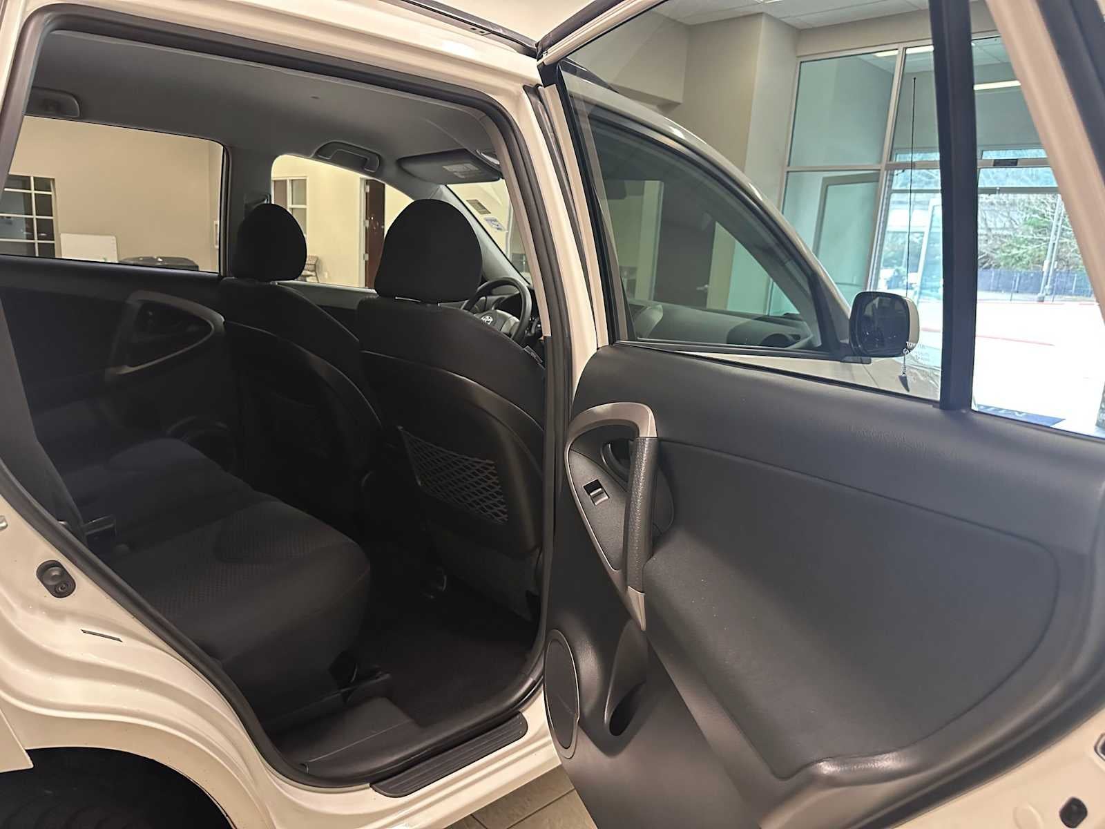 2006 Toyota RAV4 Sport