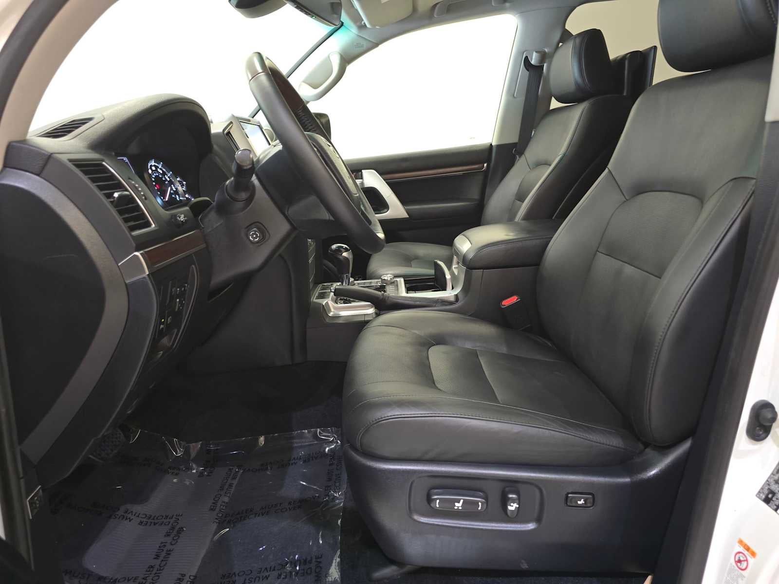 2017 Toyota Land Cruiser 4WD (Natl)
