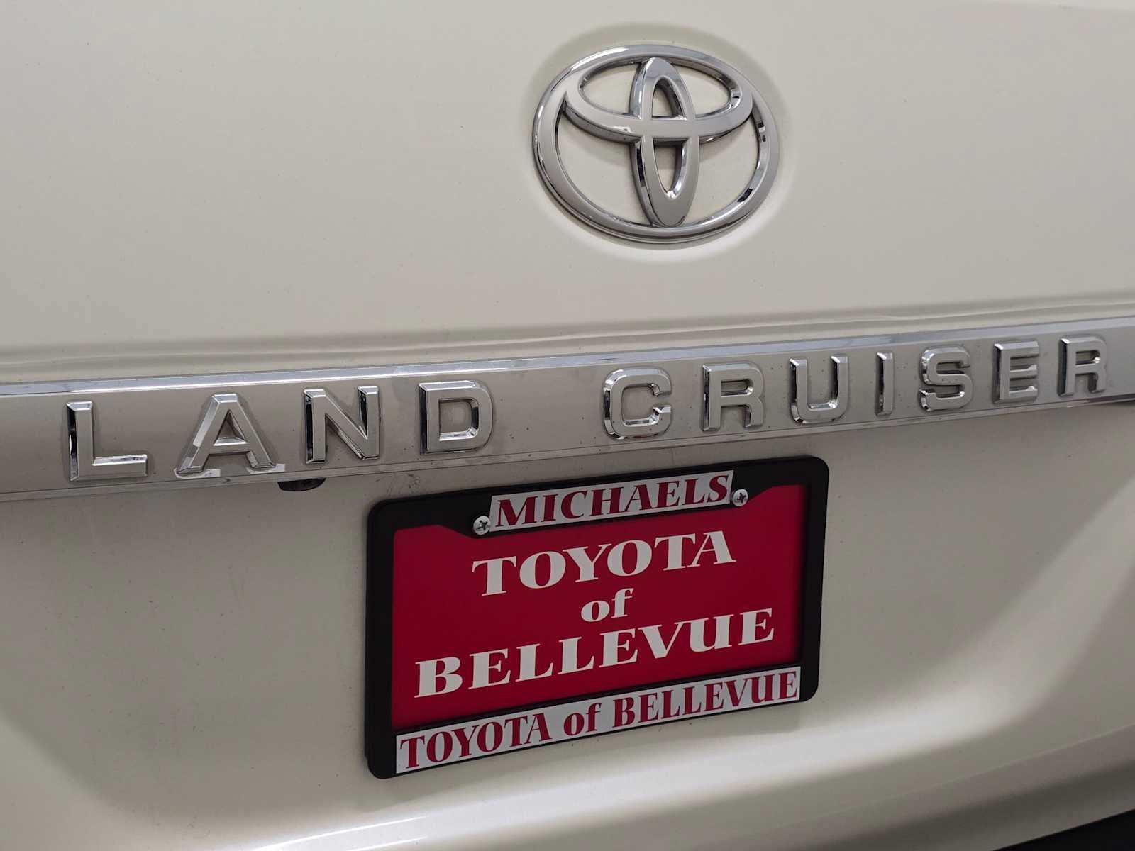 2017 Toyota Land Cruiser 4WD (Natl)