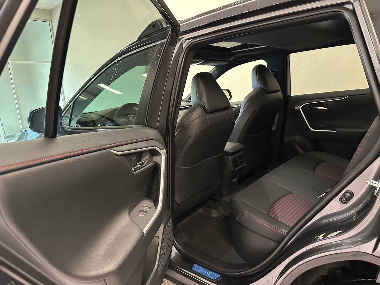 2025 Toyota RAV4 Plug-In Hybrid XSE