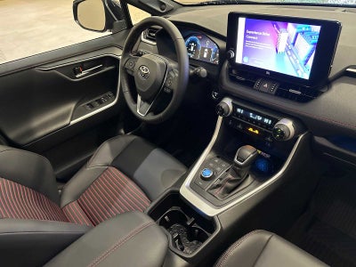 2025 Toyota RAV4 Plug-In Hybrid XSE