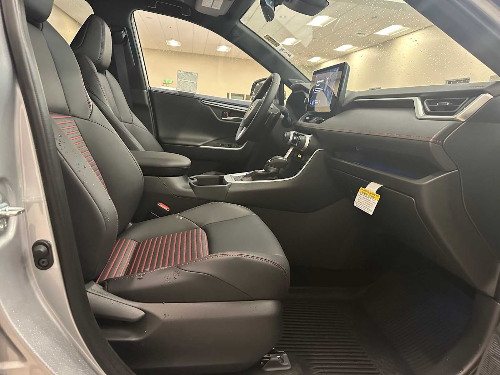 2025 Toyota RAV4 Plug-In Hybrid XSE