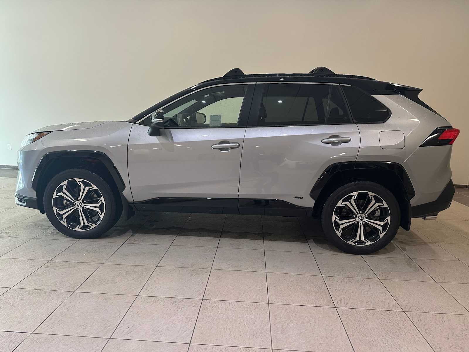 2025 Toyota RAV4 Plug-In Hybrid XSE