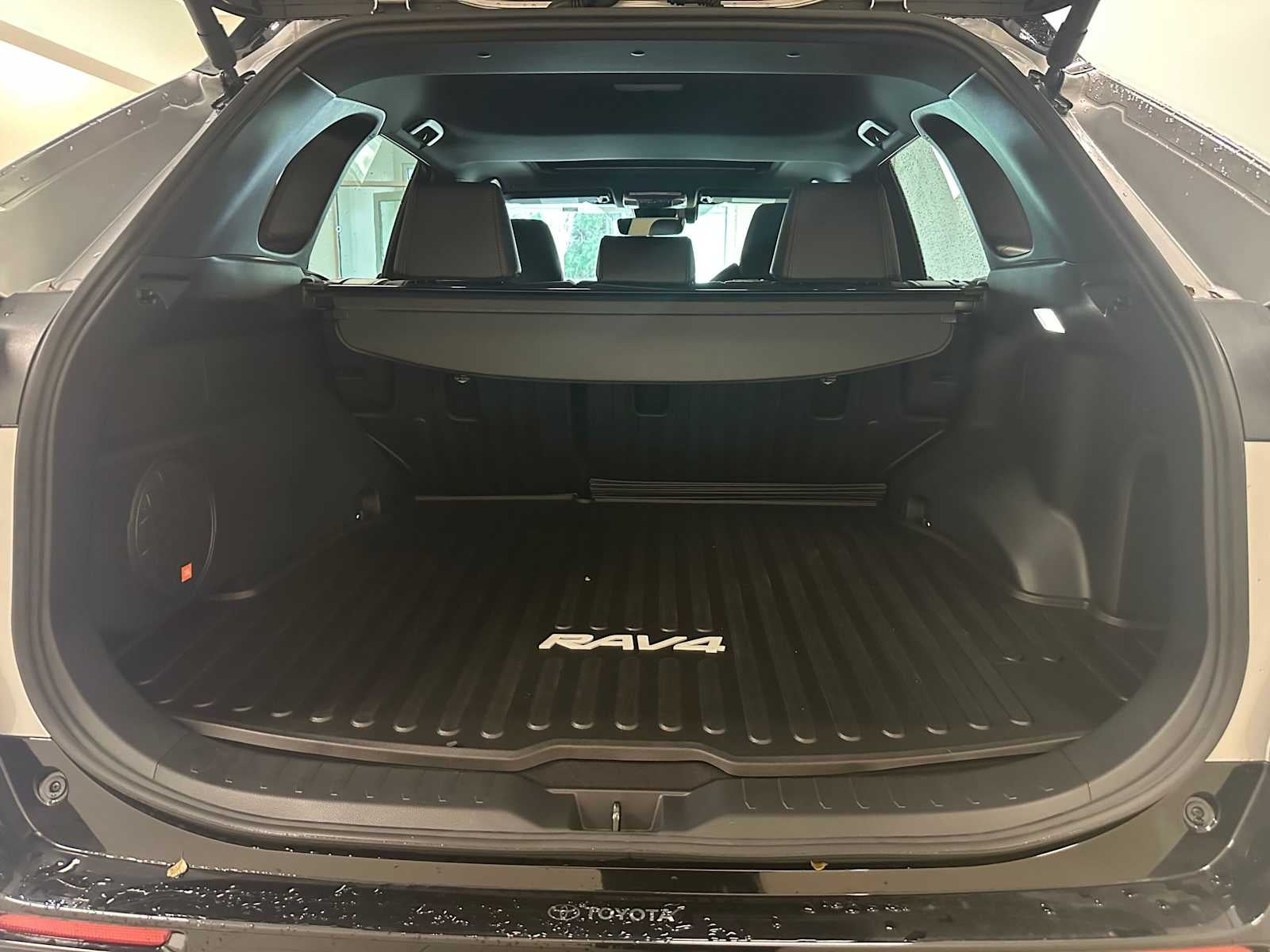 2025 Toyota RAV4 Plug-In Hybrid XSE