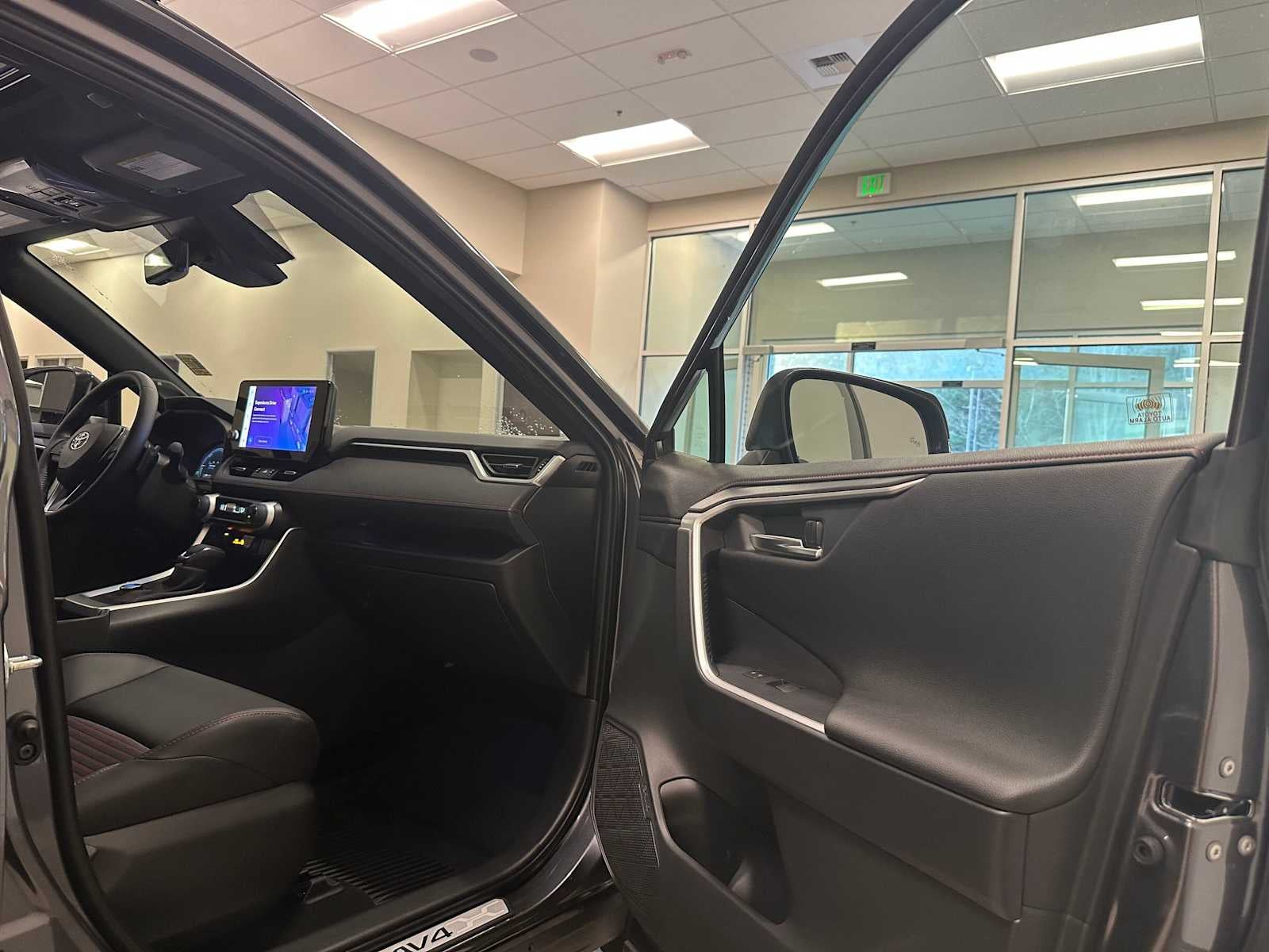 2025 Toyota RAV4 Plug-In Hybrid XSE