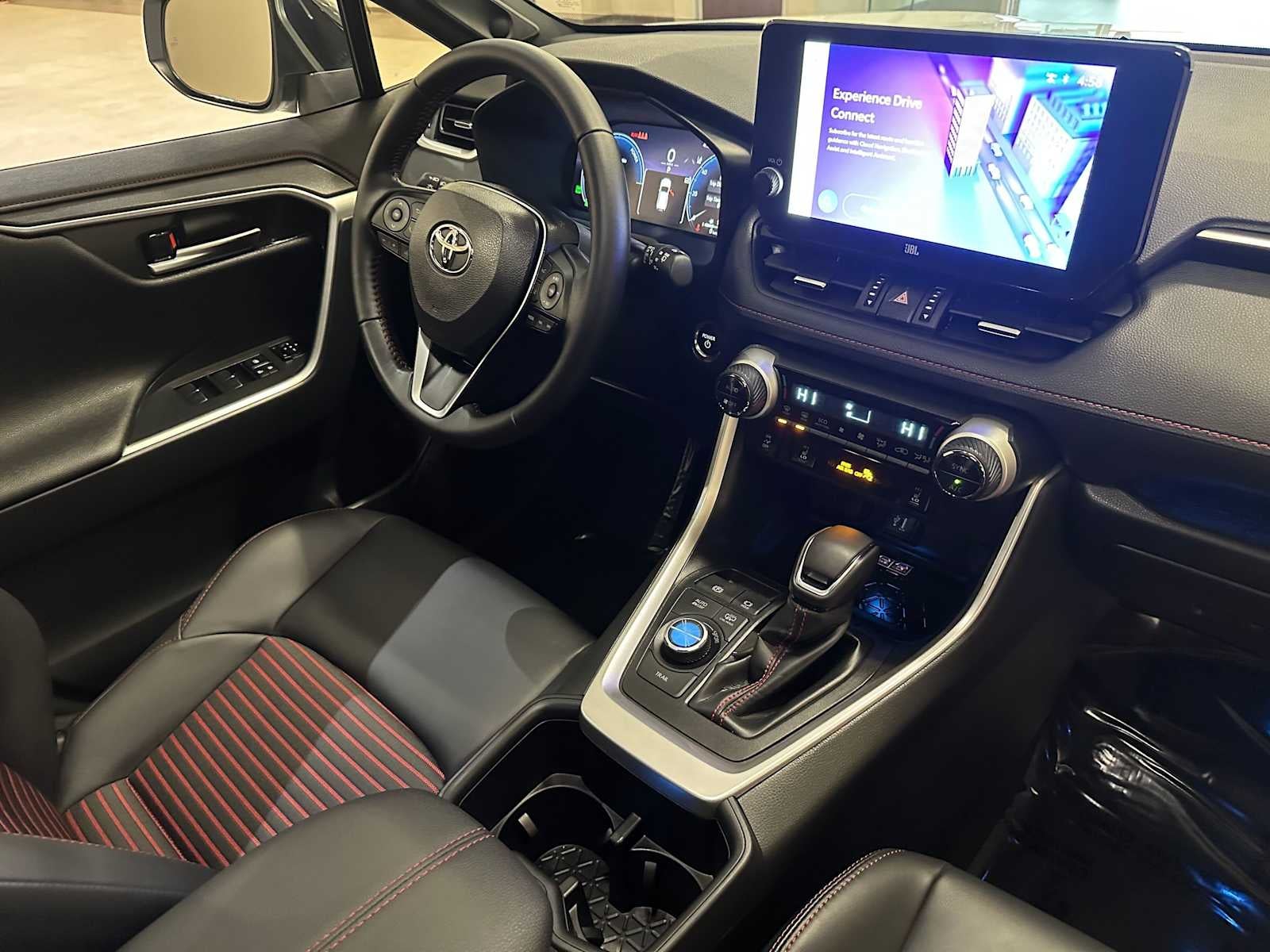 2025 Toyota RAV4 Plug-In Hybrid XSE