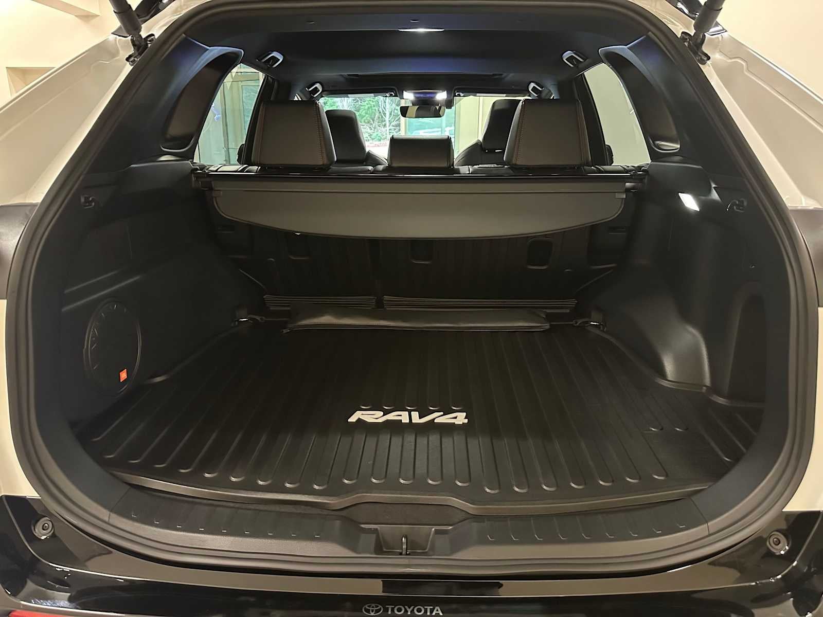 2025 Toyota RAV4 Plug-In Hybrid XSE