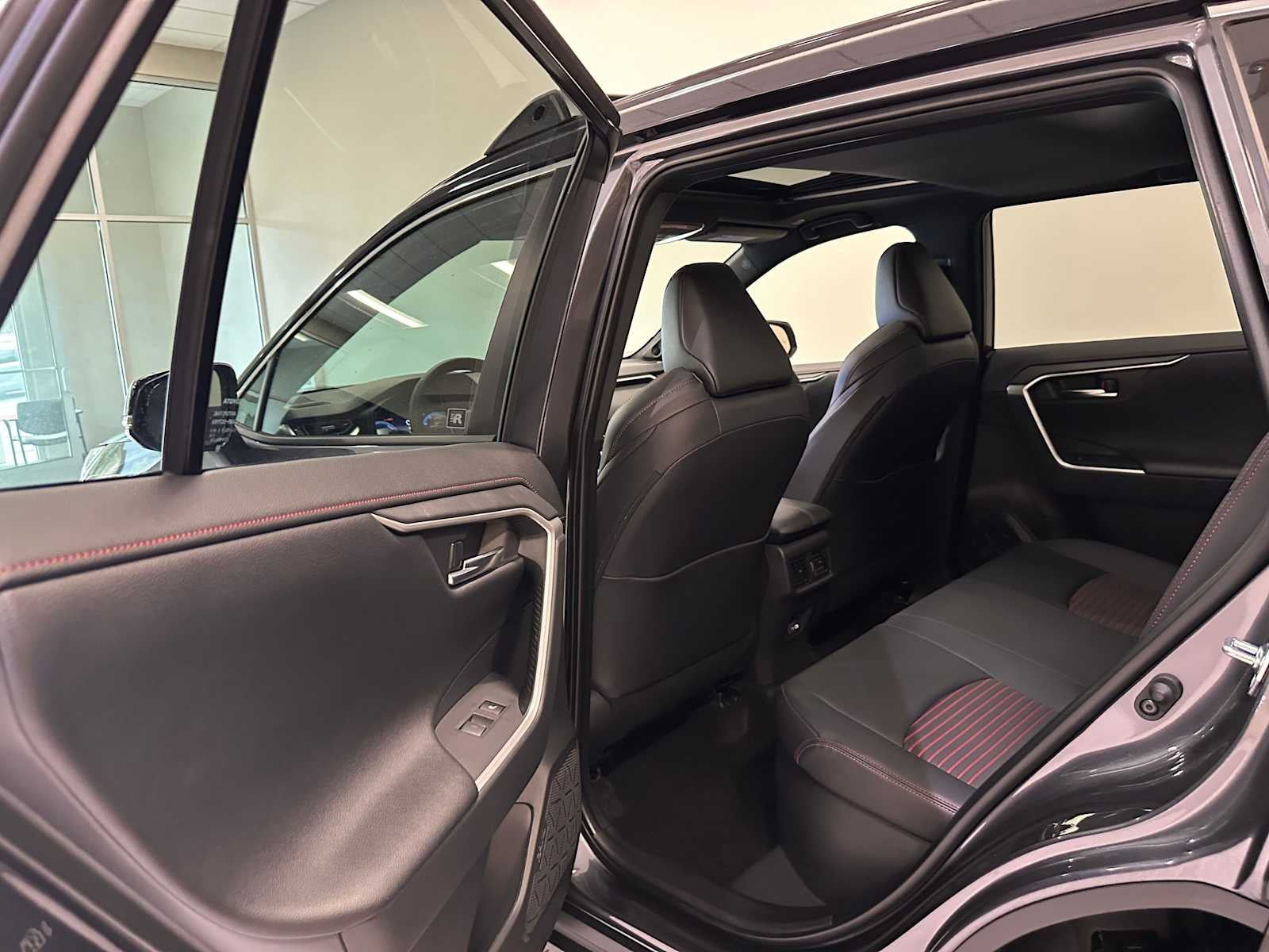 2025 Toyota RAV4 Plug-In Hybrid XSE
