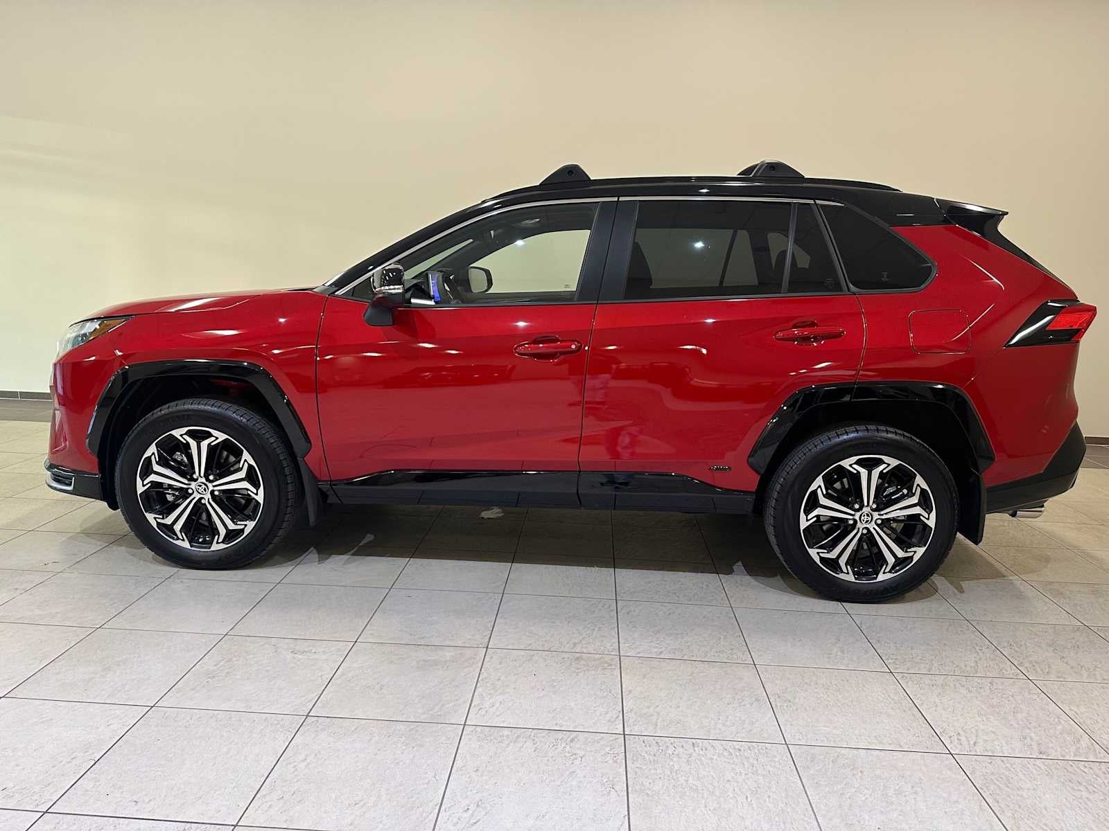 2025 Toyota RAV4 Plug-In Hybrid XSE