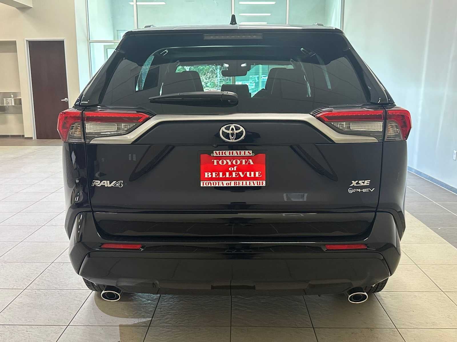 2025 Toyota RAV4 Plug-In Hybrid XSE