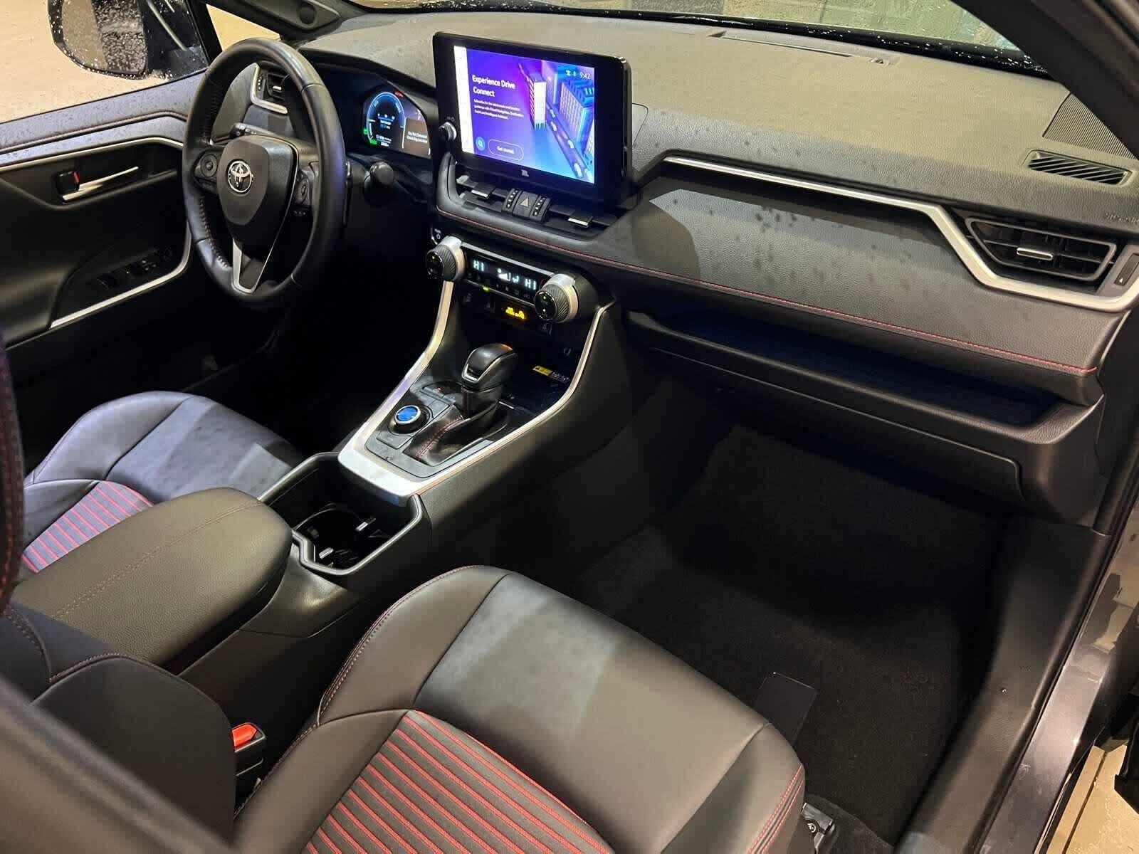 2024 Toyota RAV4 Prime XSE