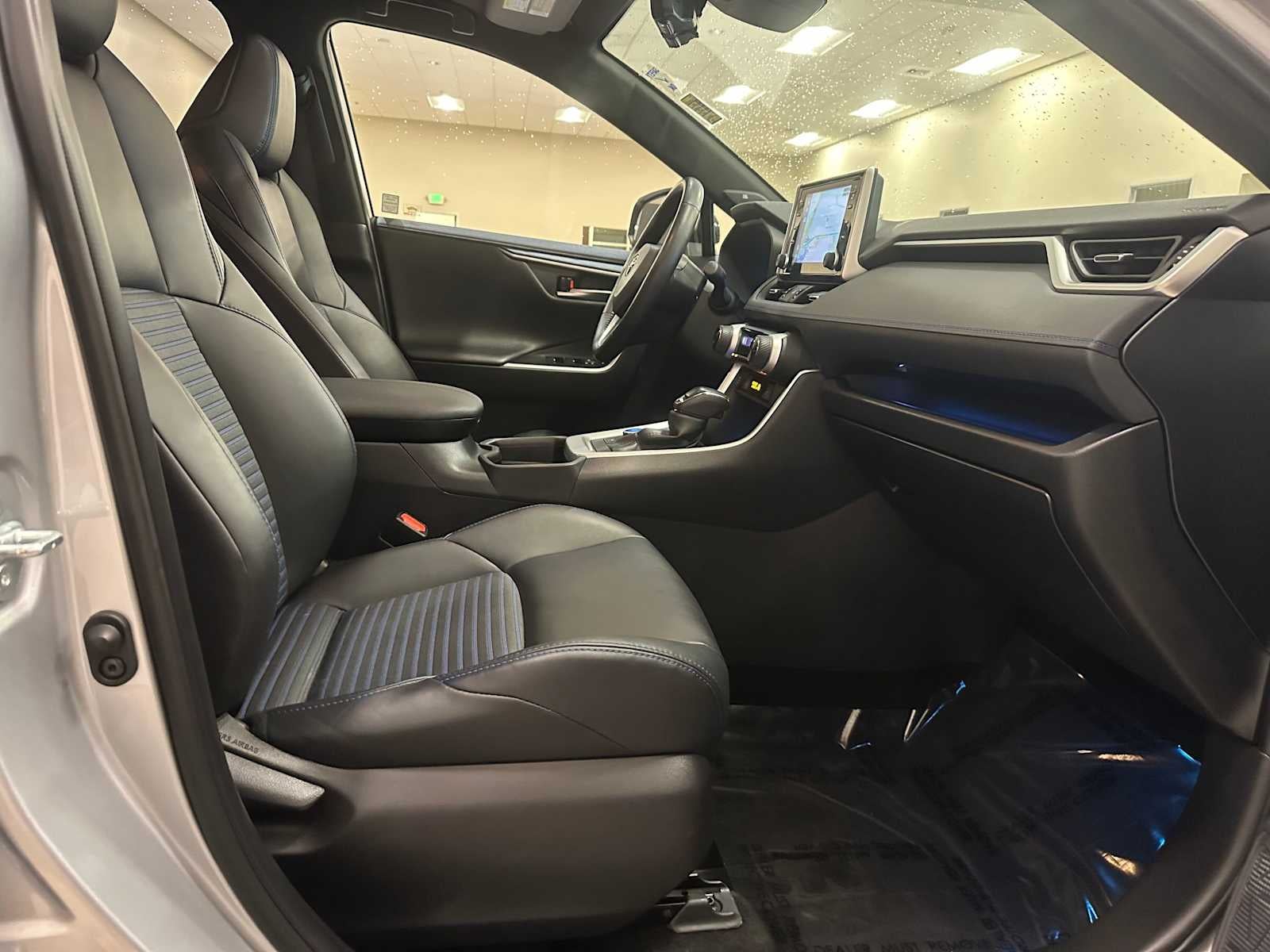 2019 Toyota RAV4 Hybrid XSE