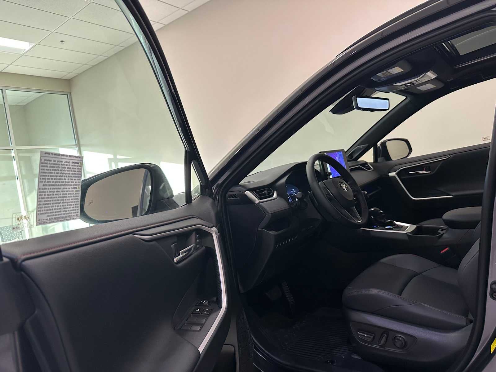 2025 Toyota RAV4 Plug-In Hybrid XSE