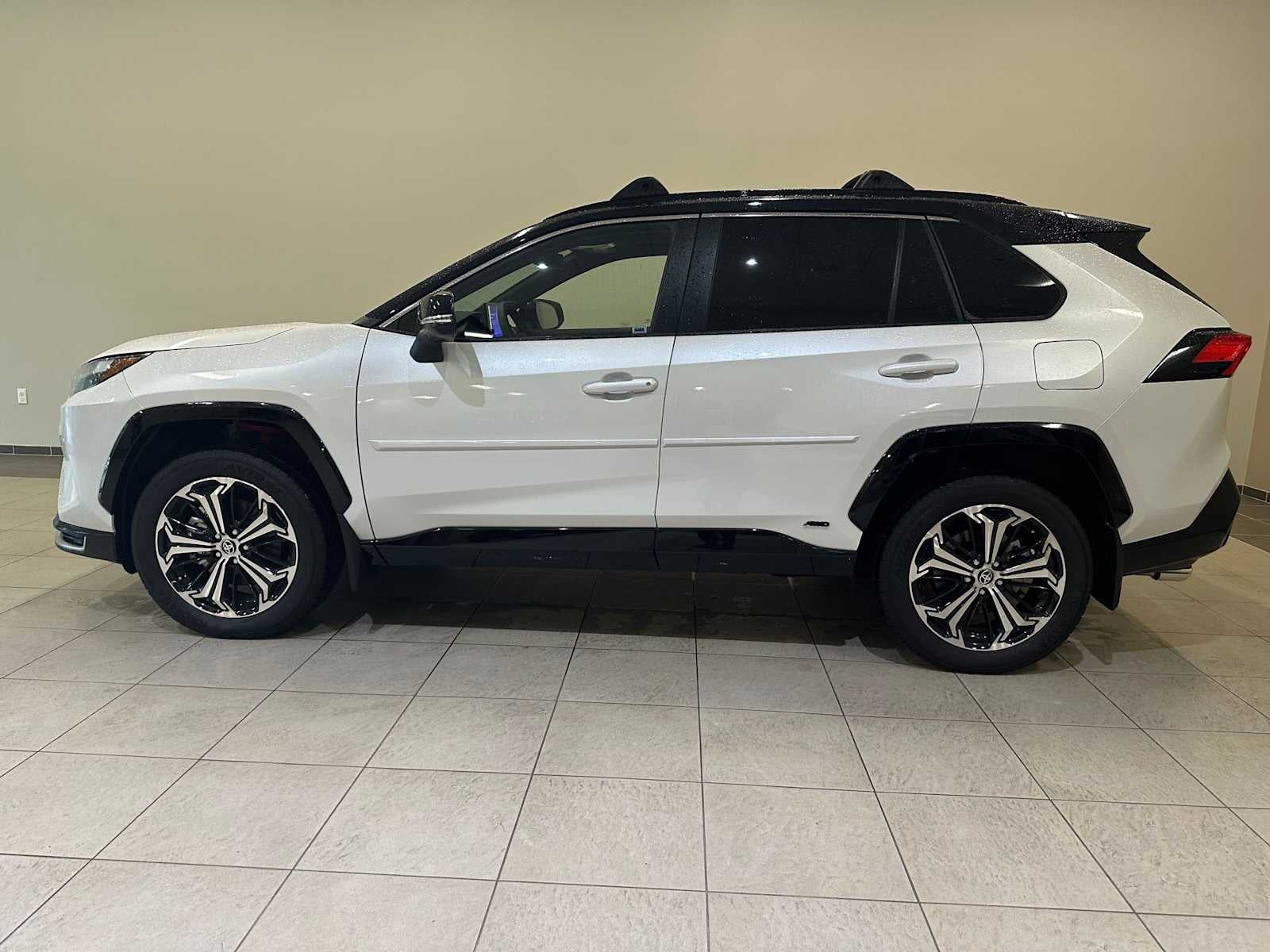 2025 Toyota RAV4 Plug-In Hybrid XSE