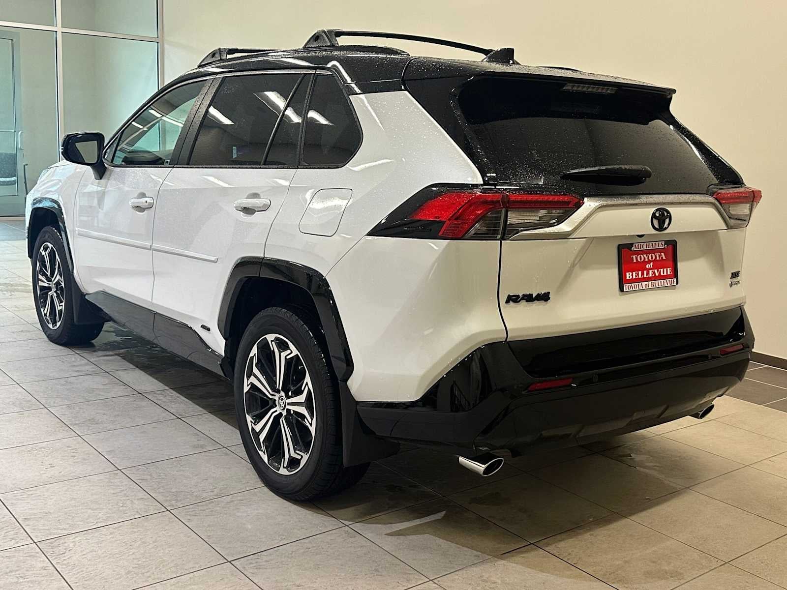 2025 Toyota RAV4 Plug-In Hybrid XSE