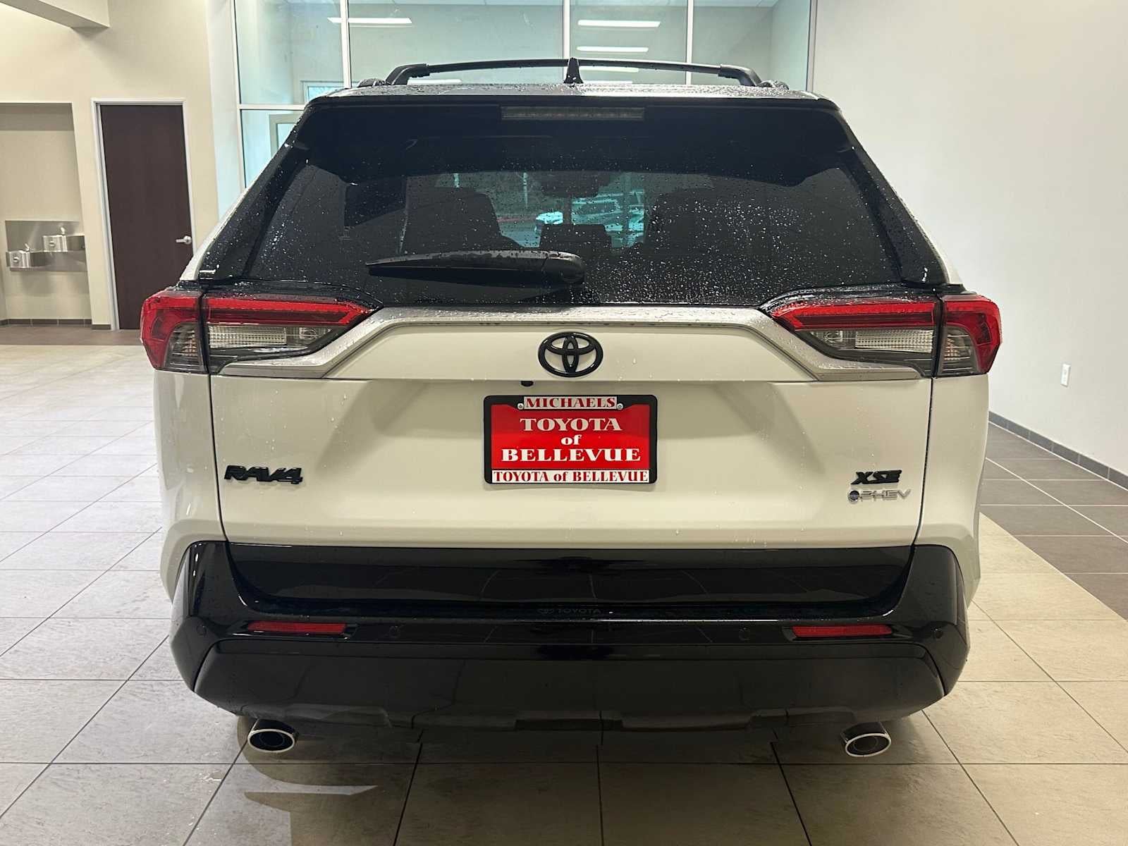 2025 Toyota RAV4 Plug-In Hybrid XSE