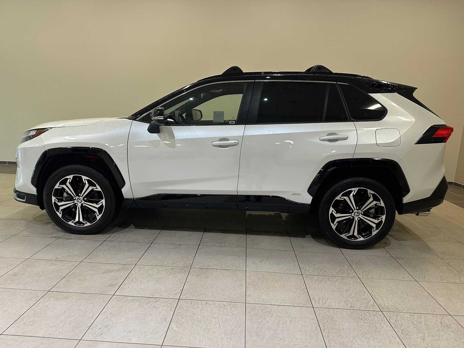 2025 Toyota RAV4 Plug-In Hybrid XSE