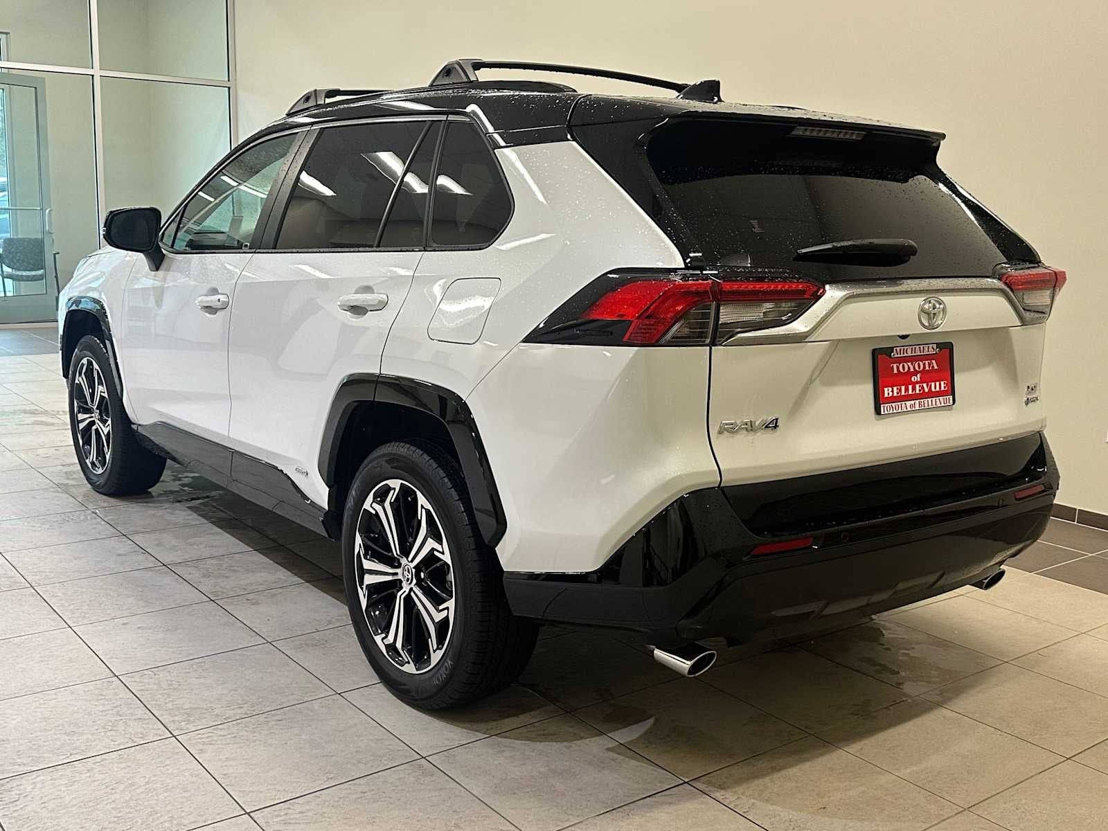 2025 Toyota RAV4 Plug-In Hybrid XSE