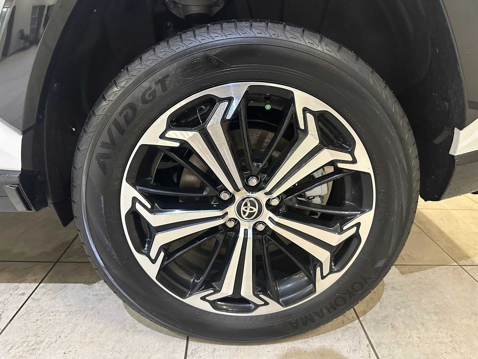 2025 Toyota RAV4 Plug-In Hybrid XSE