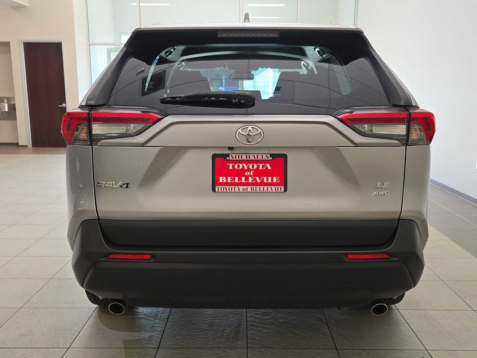 2019 Toyota RAV4 LE