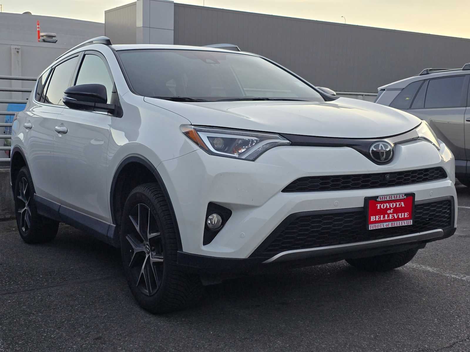 2018 Toyota RAV4 SE