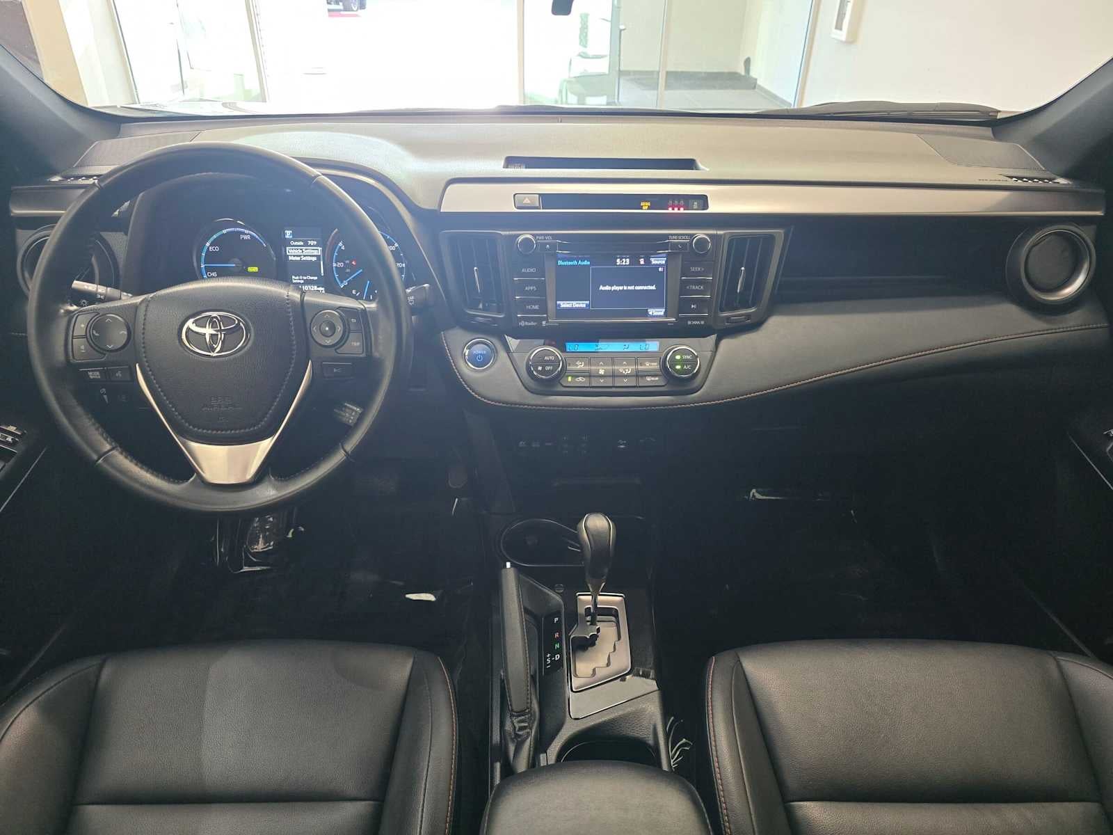 2018 Toyota RAV4 Hybrid SE