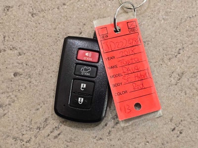 2018 Toyota RAV4 Hybrid SE
