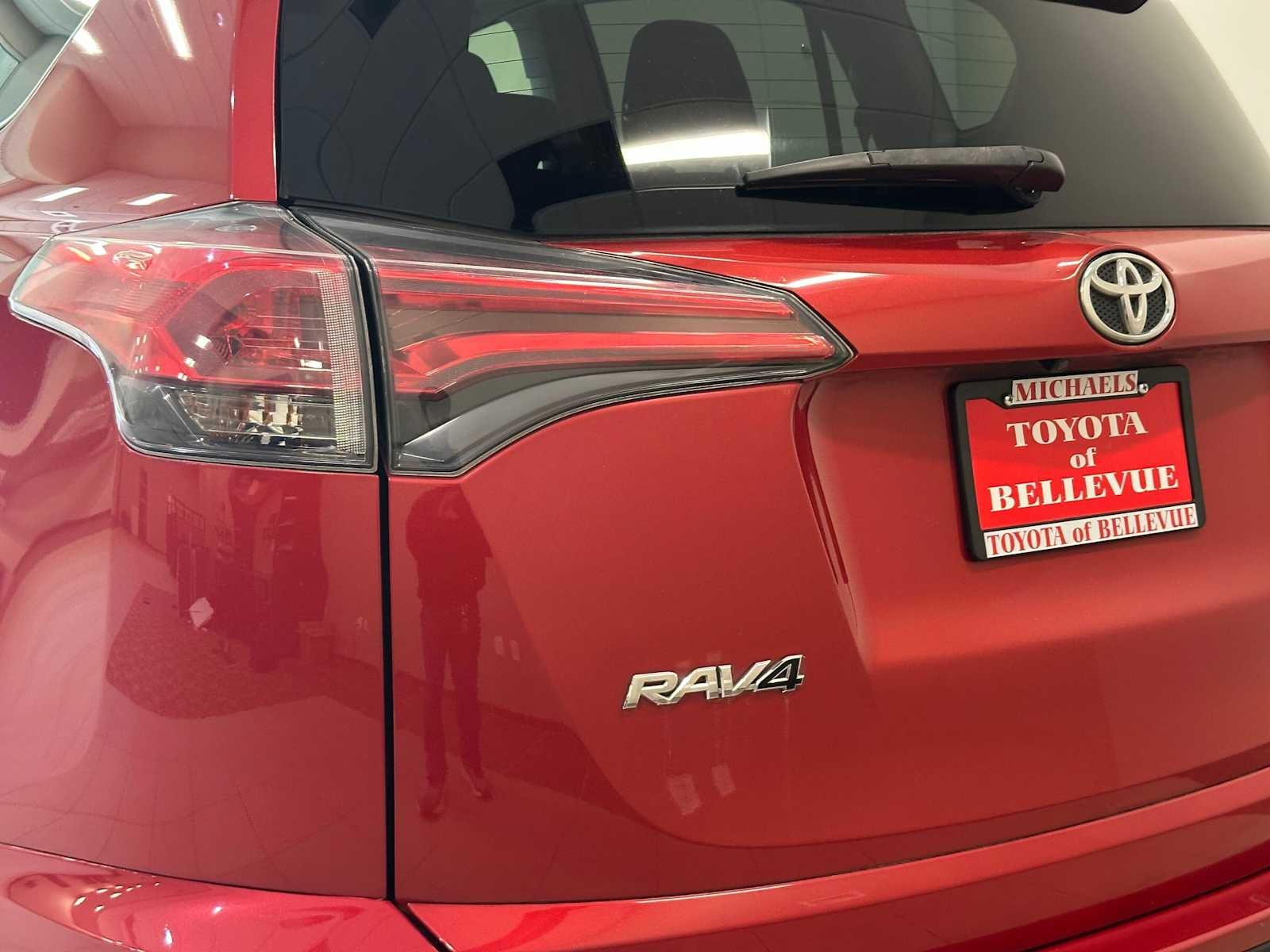 2017 Toyota RAV4 XLE