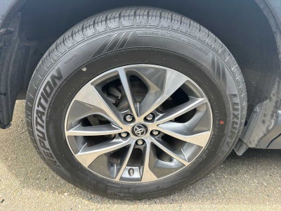 2018 Toyota RAV4 Hybrid LE