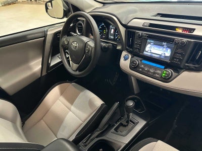 2018 Toyota RAV4 Hybrid LE