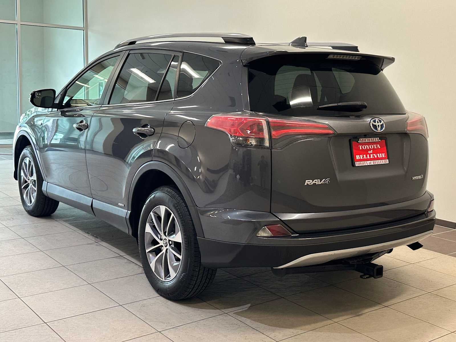 2018 Toyota RAV4 Hybrid LE