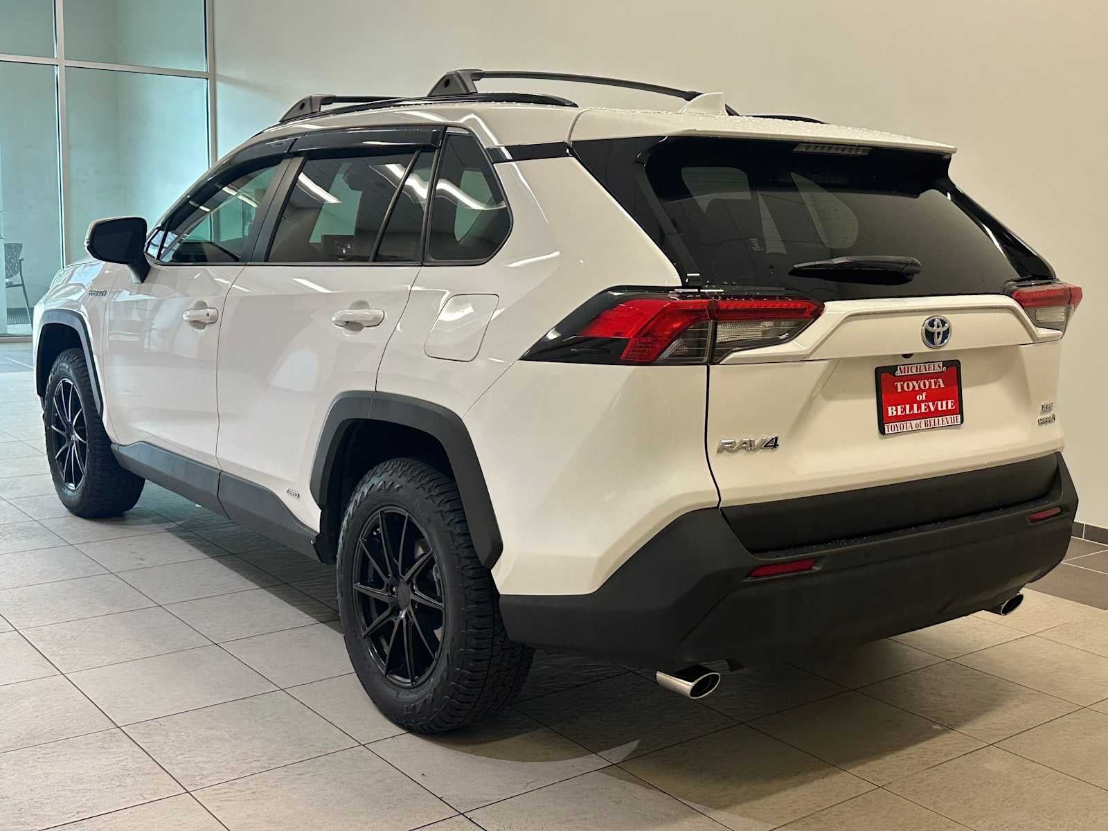 2019 Toyota RAV4 Hybrid XLE