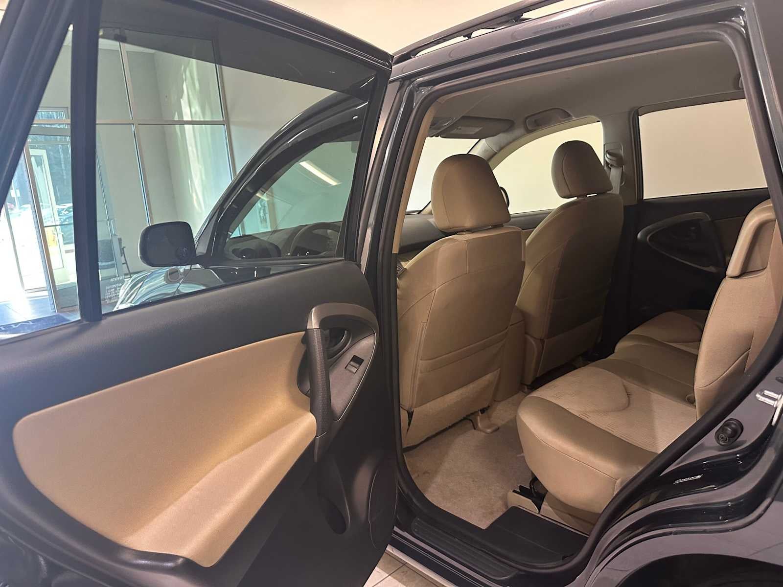 2009 Toyota RAV4 FWD 4dr 4-cyl 4-Spd AT (Natl)