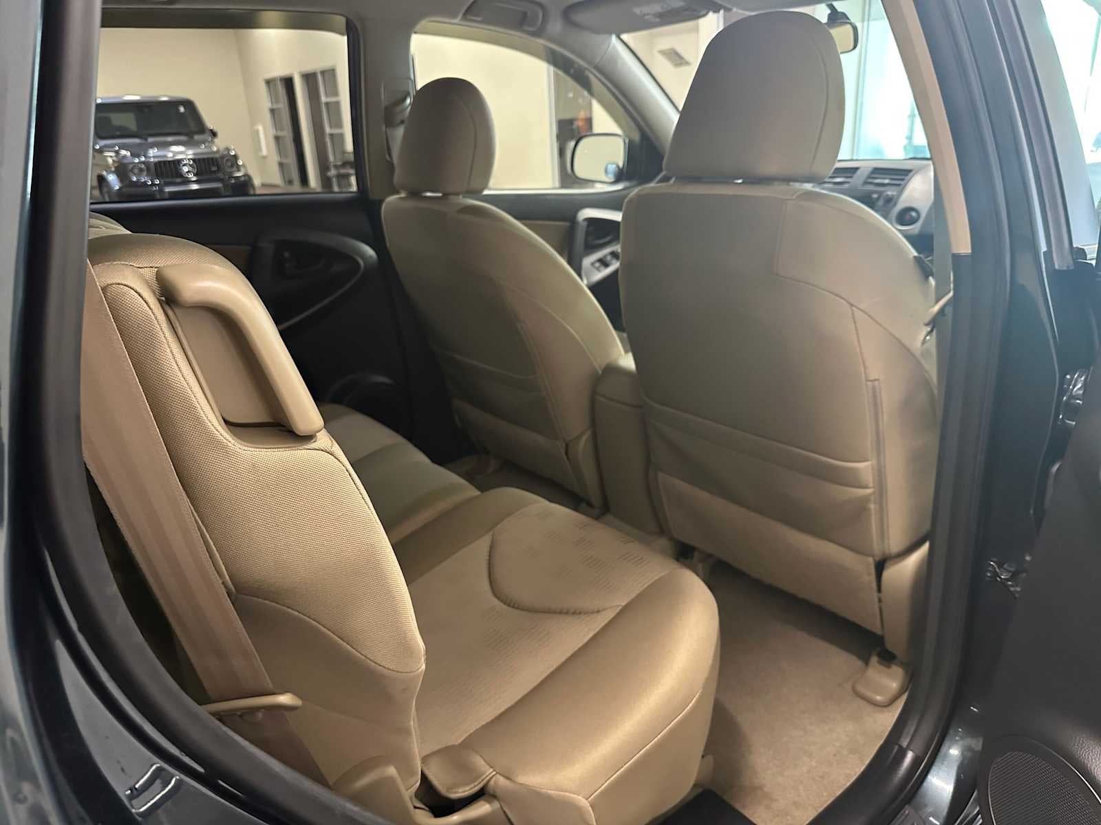 2009 Toyota RAV4 FWD 4dr 4-cyl 4-Spd AT (Natl)