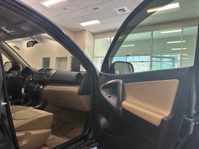 2009 Toyota RAV4 FWD 4dr 4-cyl 4-Spd AT (Natl)