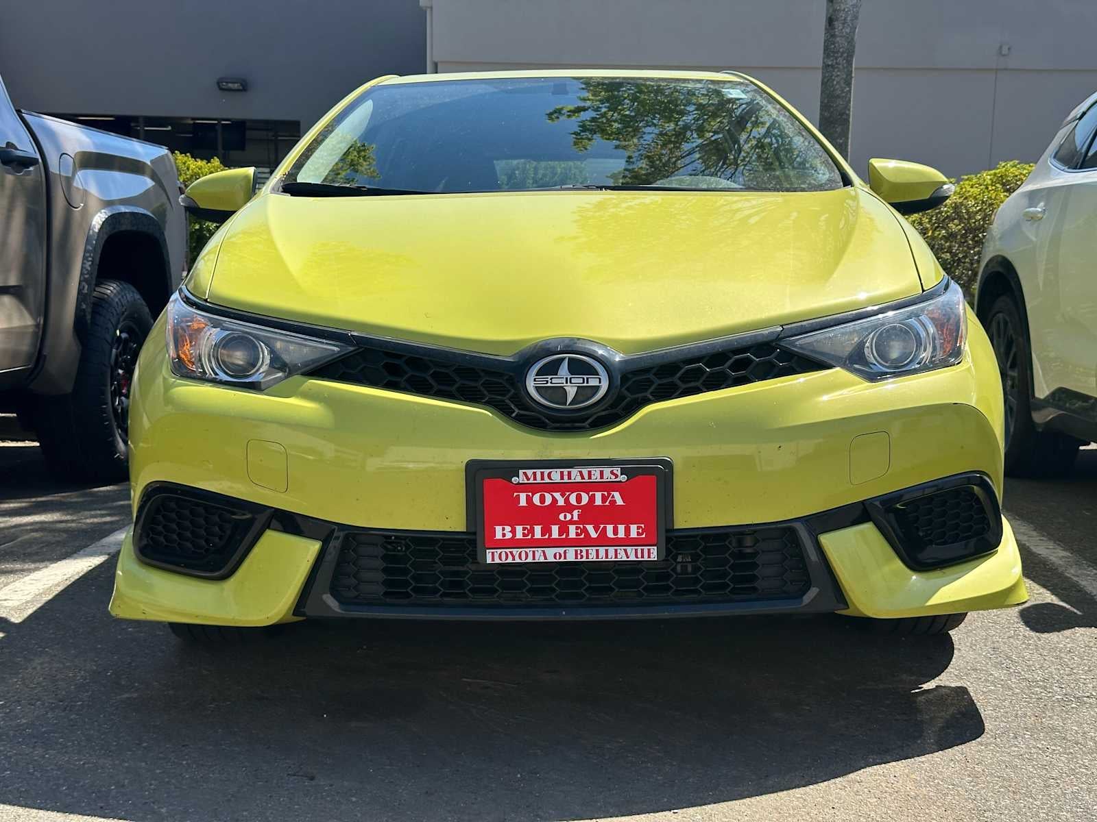 2016 Scion iM 5dr HB Man (Natl)