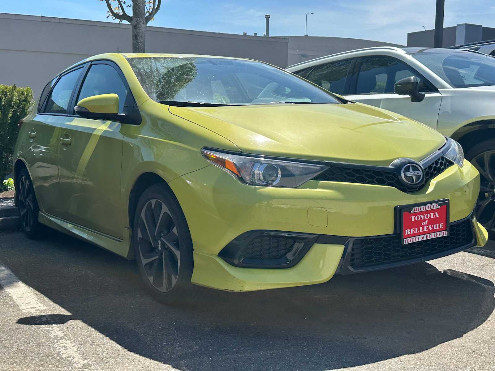 2016 Scion iM 5dr HB Man (Natl)