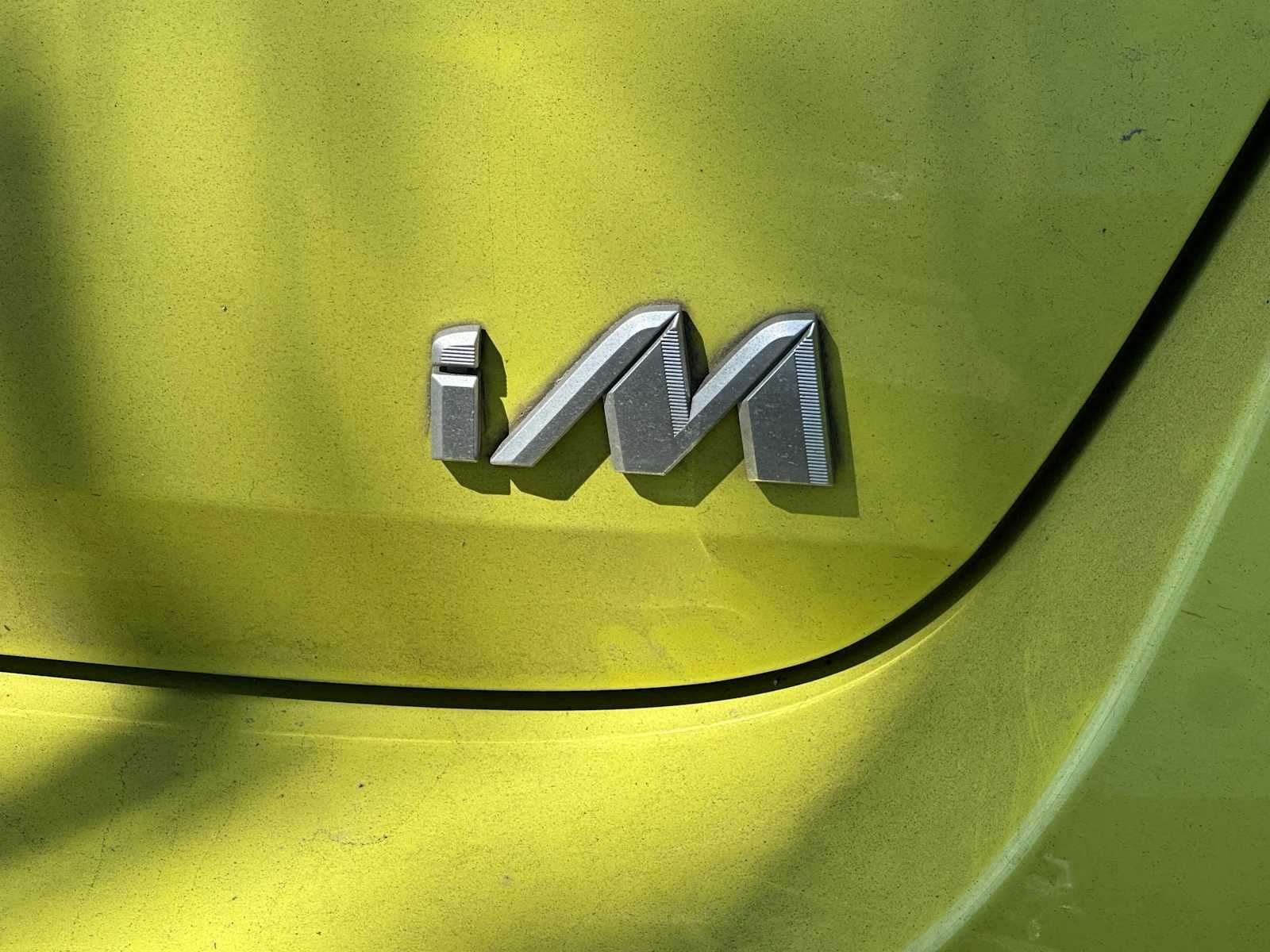 2016 Scion iM 5dr HB Man (Natl)
