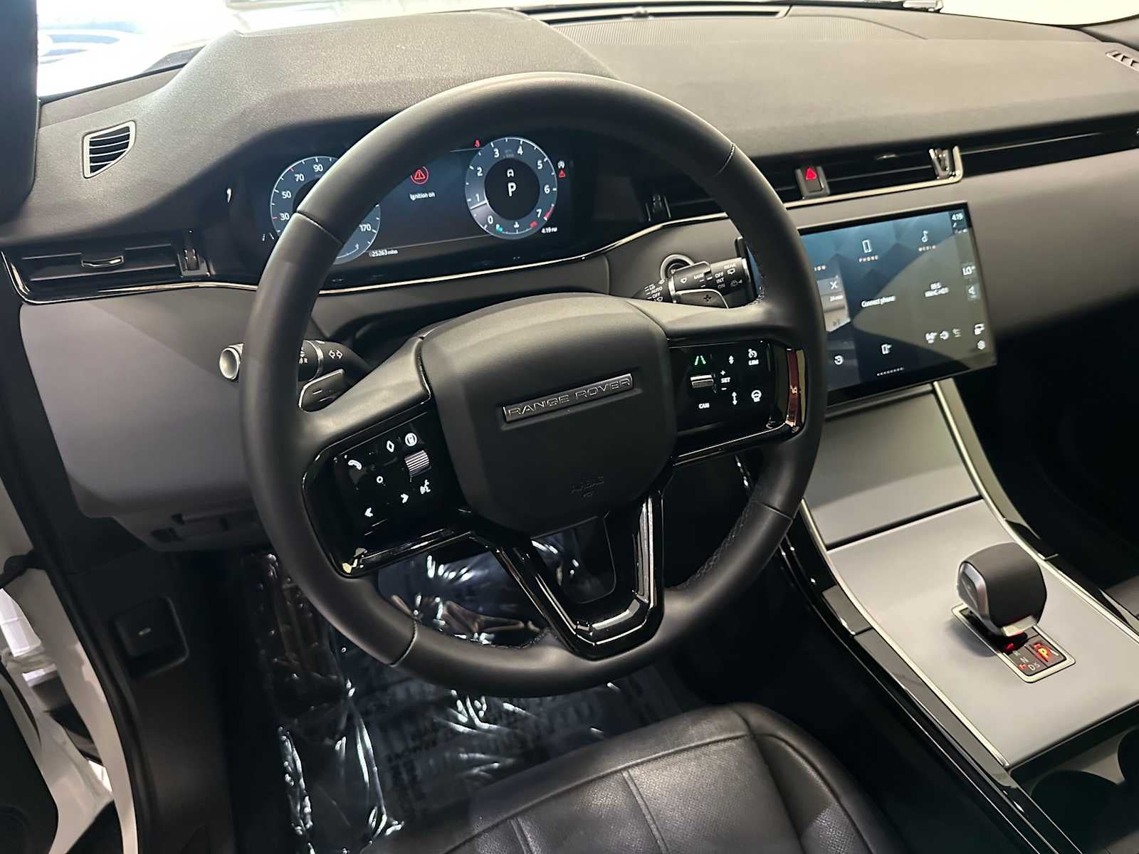 2025 Land Rover Range Rover Evoque Core S