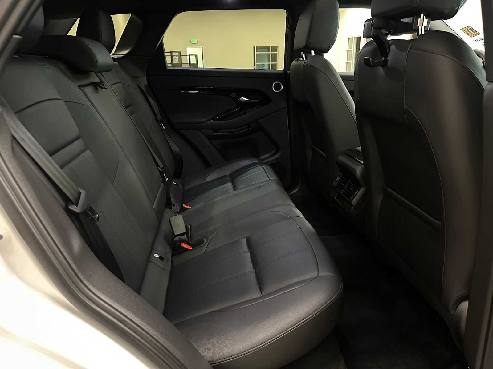 2025 Land Rover Range Rover Evoque Core S