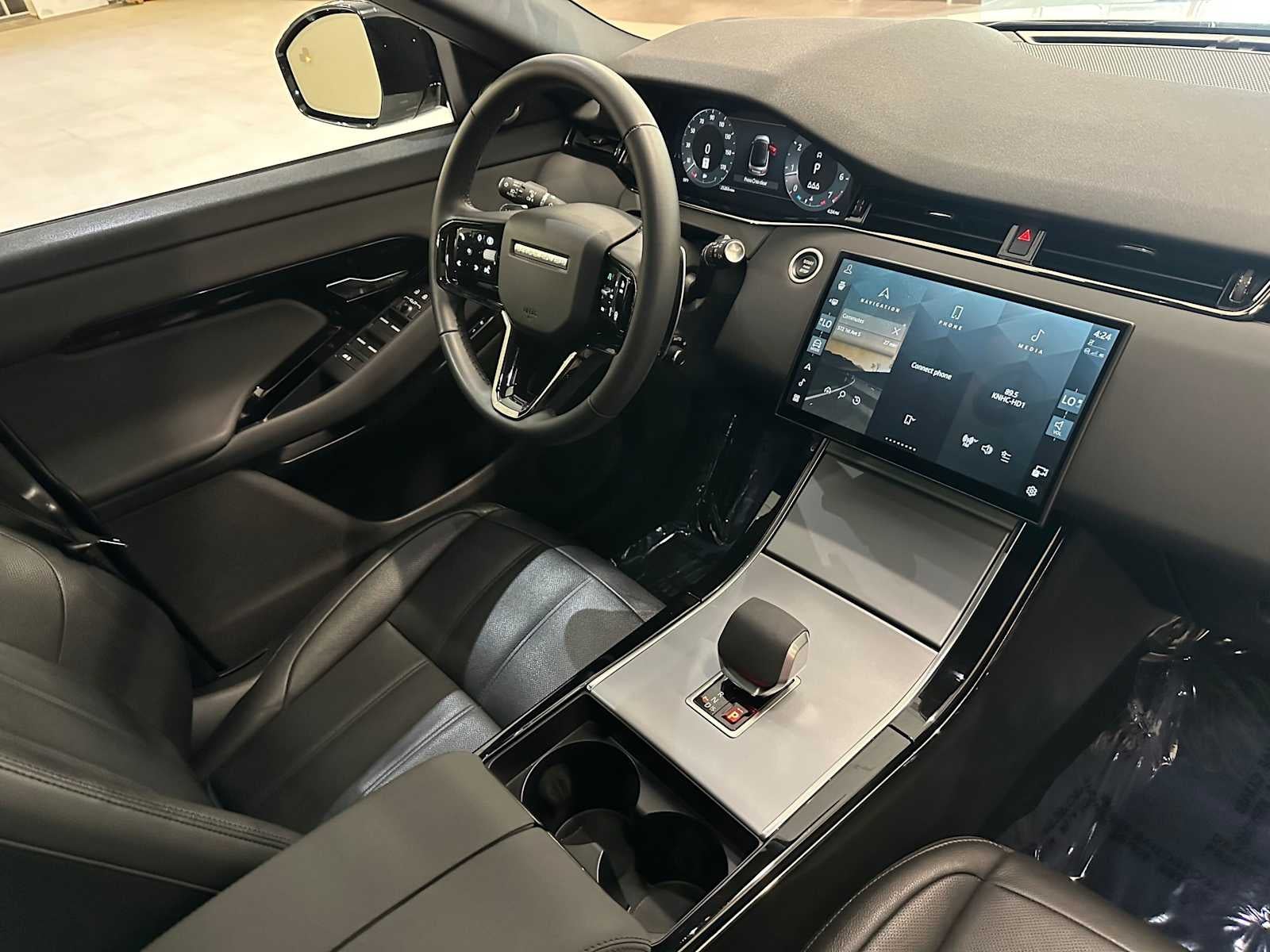 2025 Land Rover Range Rover Evoque Core S