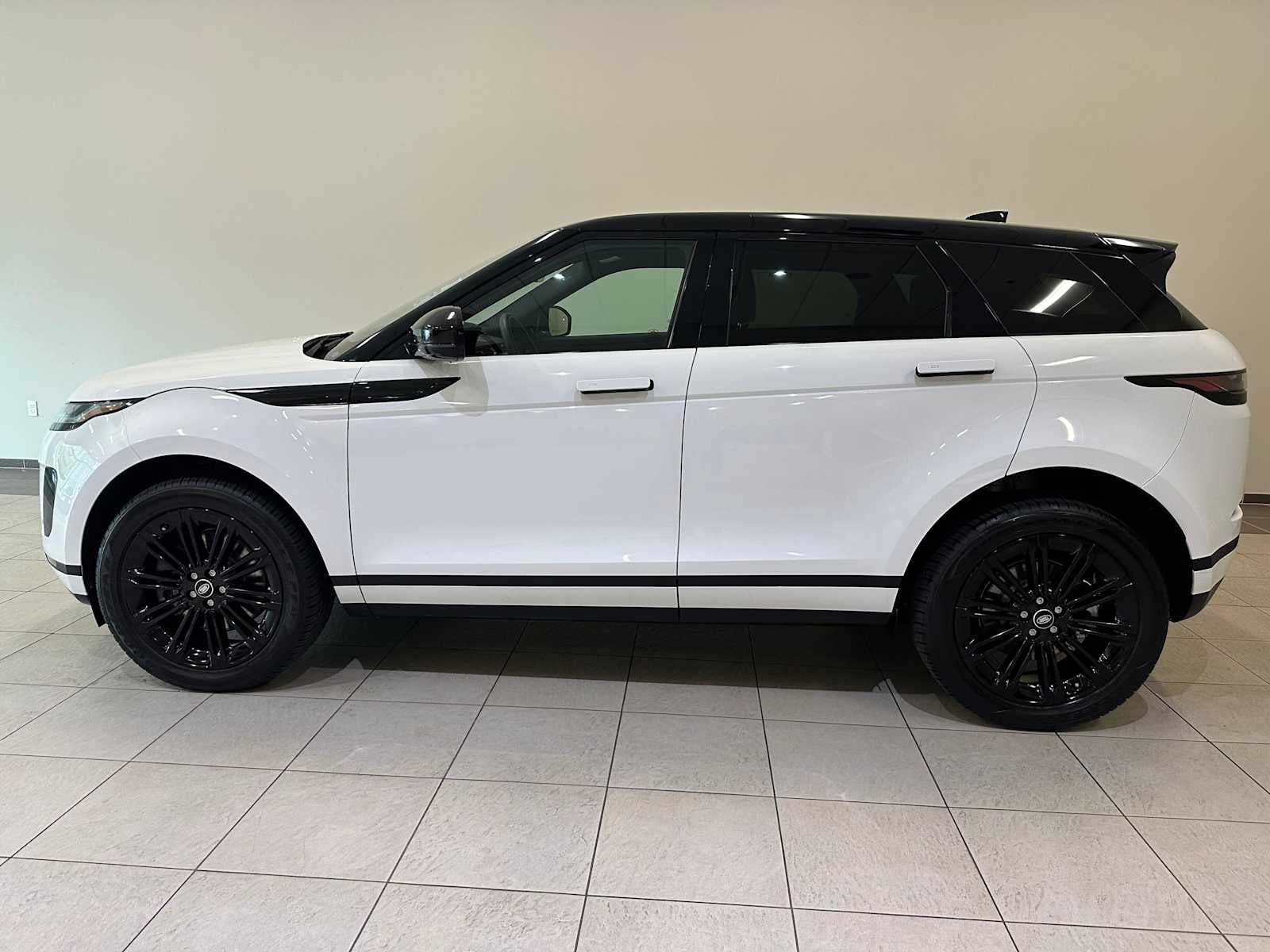 2025 Land Rover Range Rover Evoque Core S