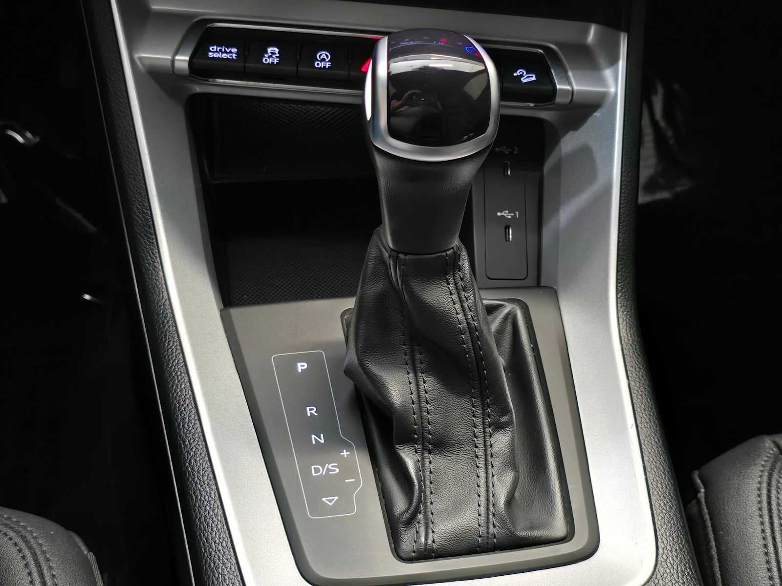 2023 Audi Q3 S line Premium