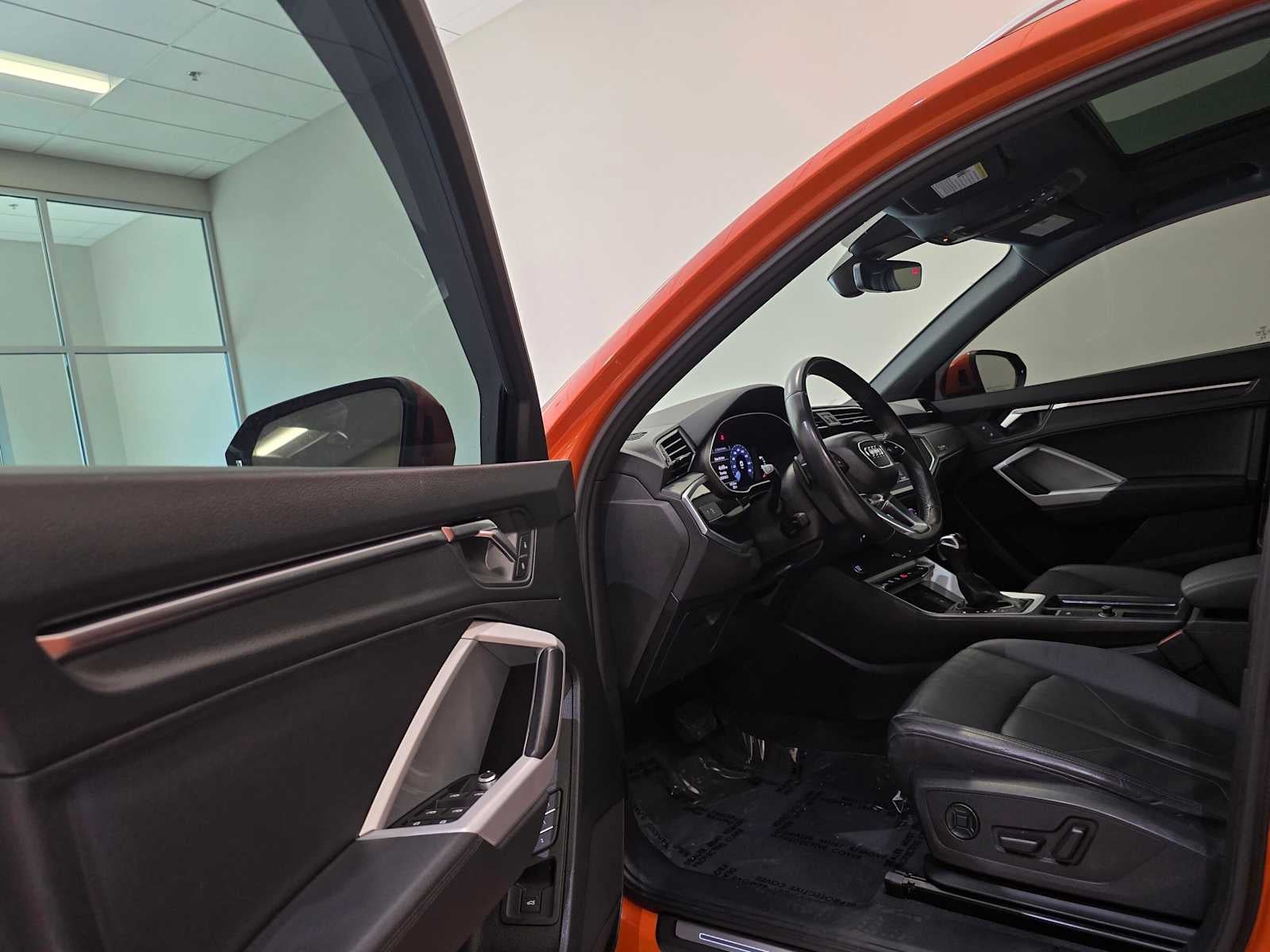 2023 Audi Q3 S line Premium