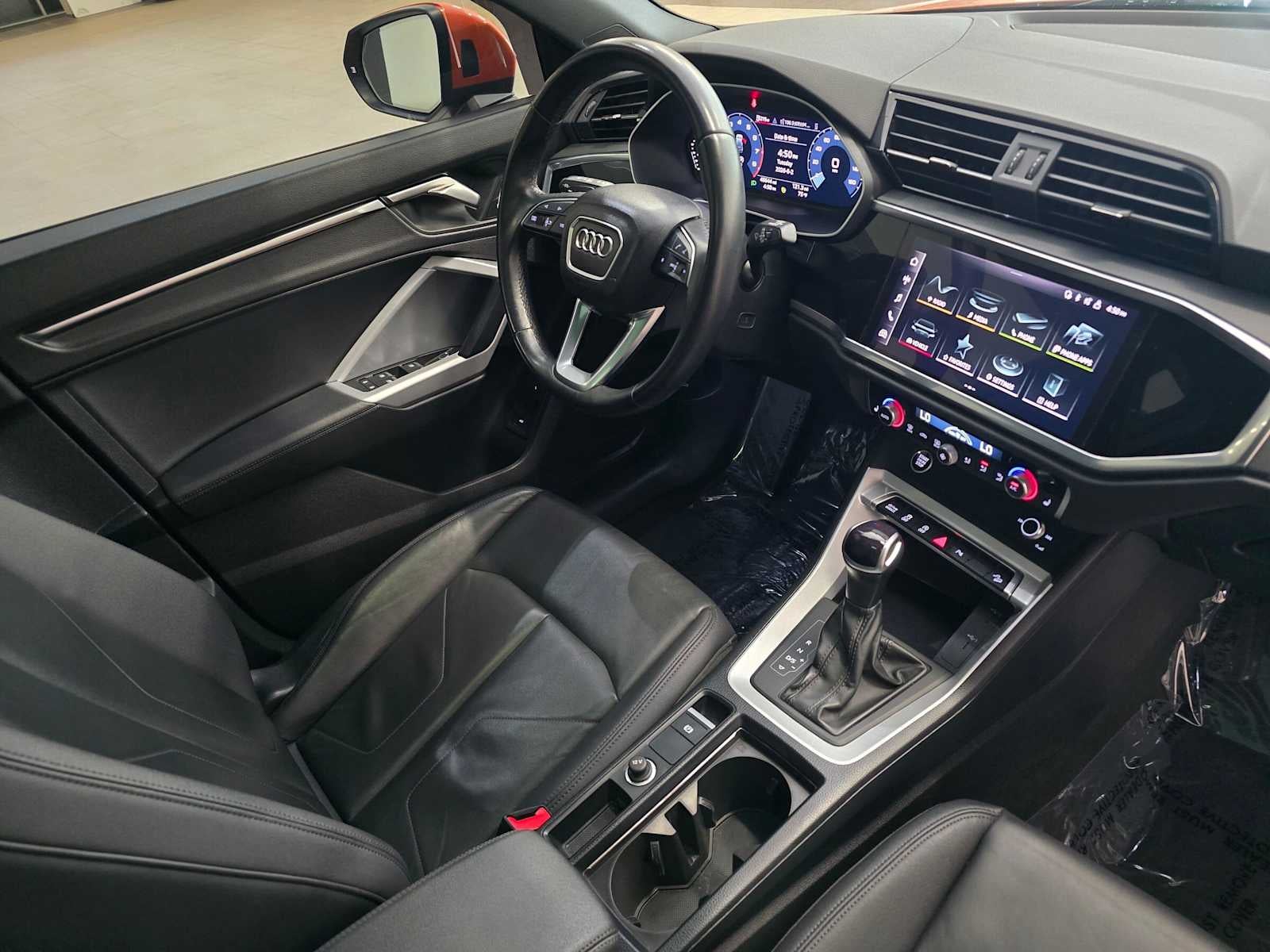 2023 Audi Q3 S line Premium