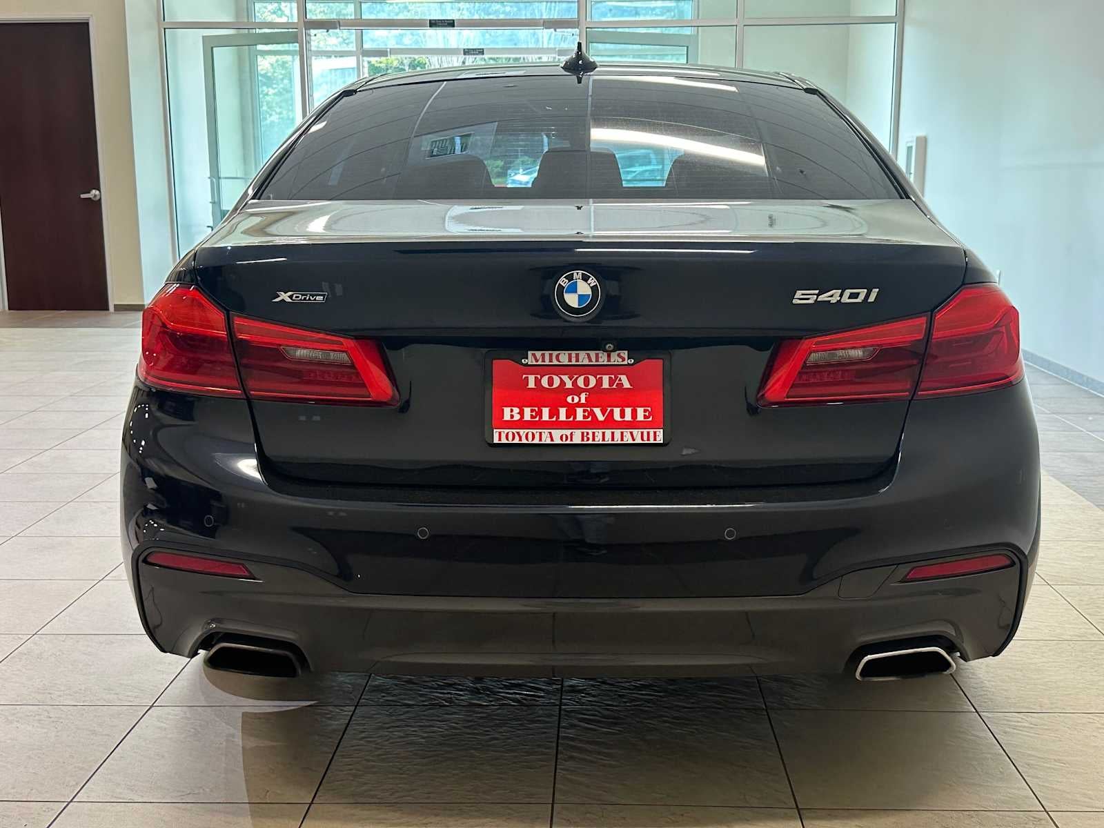 2017 BMW 540i xDrive 540i xDrive