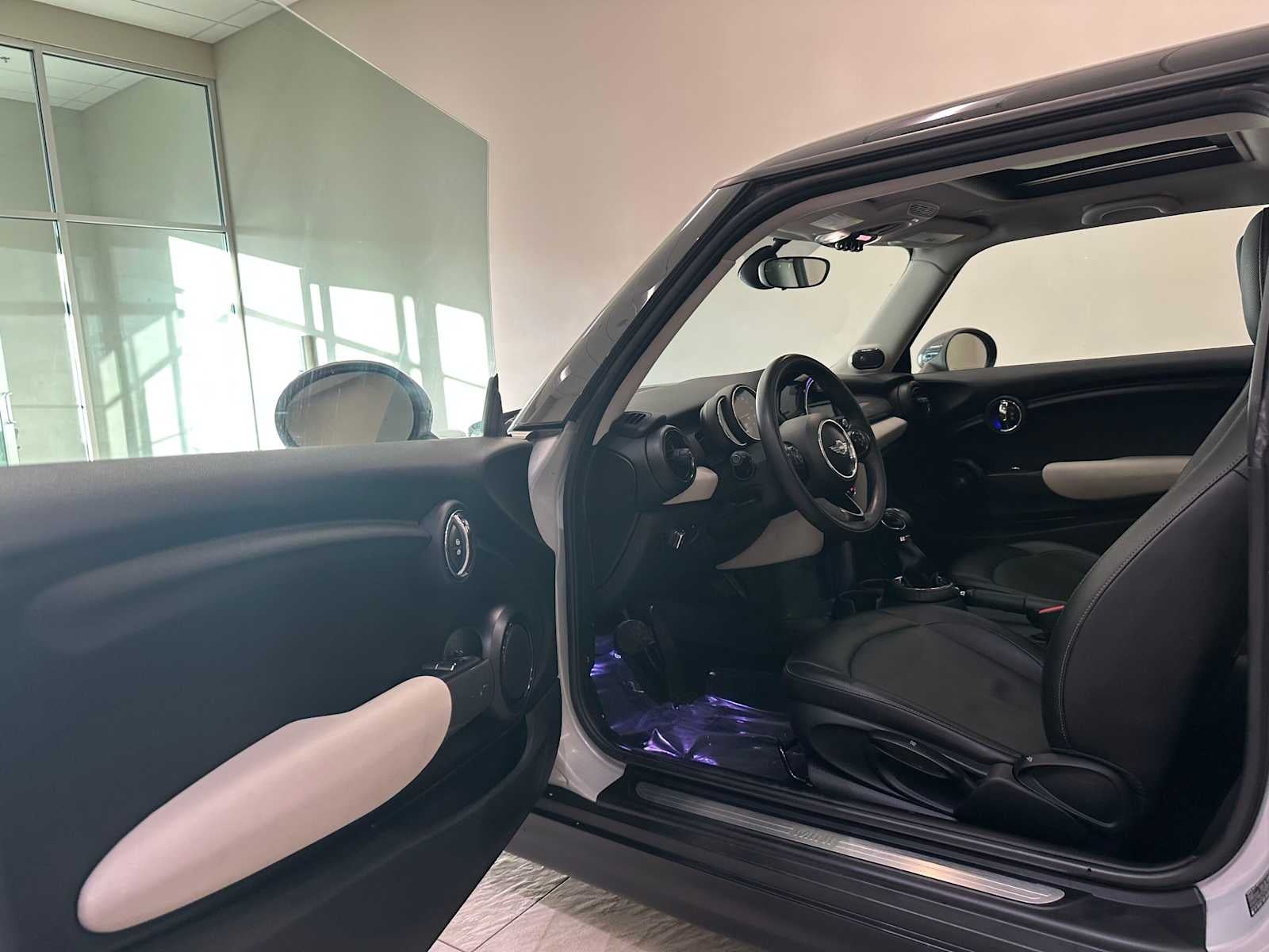 2014 MINI Hardtop 2 Door Cooper